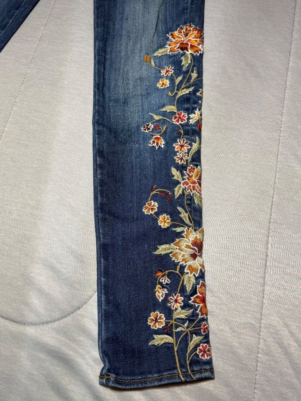 Driftwood Womens Jackie Embroidered Skinny Jeans W24 L29 Classic Fit Floral - Picture 11 of 15